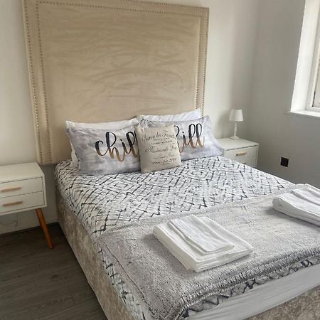 Grays Serviced Apartment Stifford 외부 사진