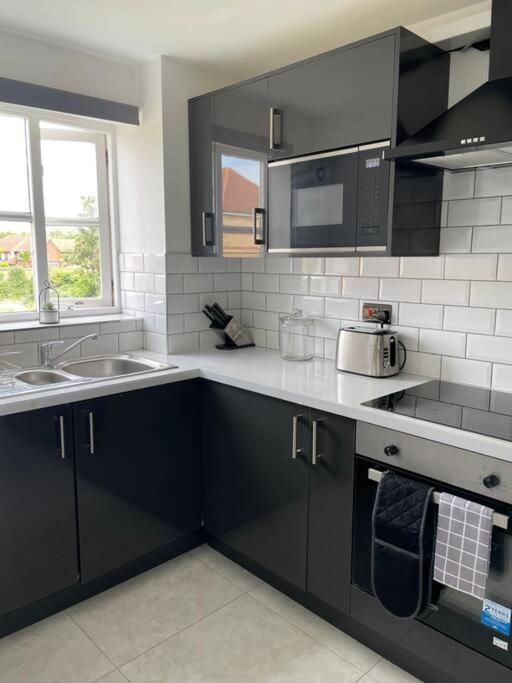 Grays Serviced Apartment Stifford 외부 사진