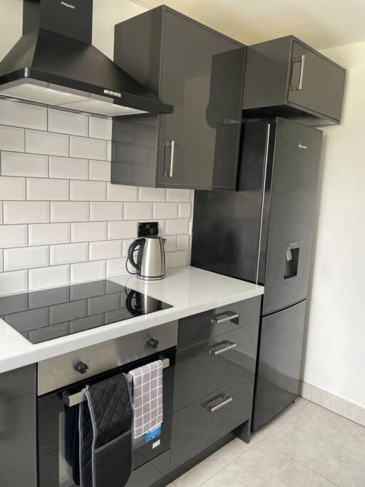 Grays Serviced Apartment Stifford 외부 사진