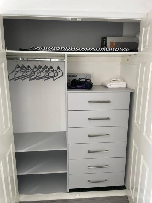 Grays Serviced Apartment Stifford 외부 사진